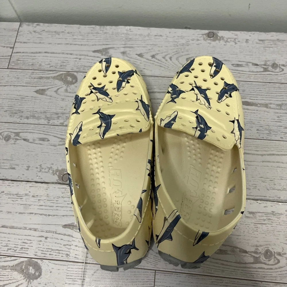 Floafers Kids Shark Print Porthole Loafers Cream Blue Water Shoes Size 1